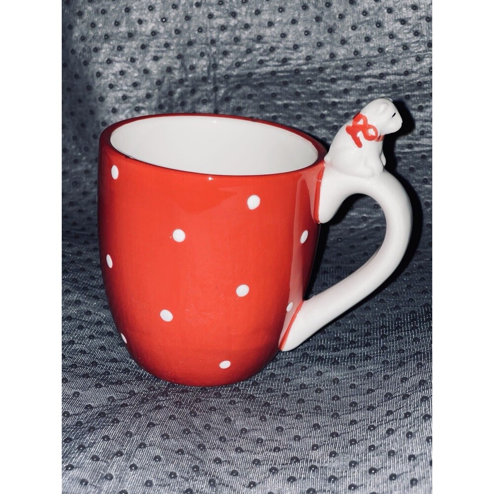 Global Design Christmas Mug/Cup Polar Bear Surprise Mug Inside Polka Dot.